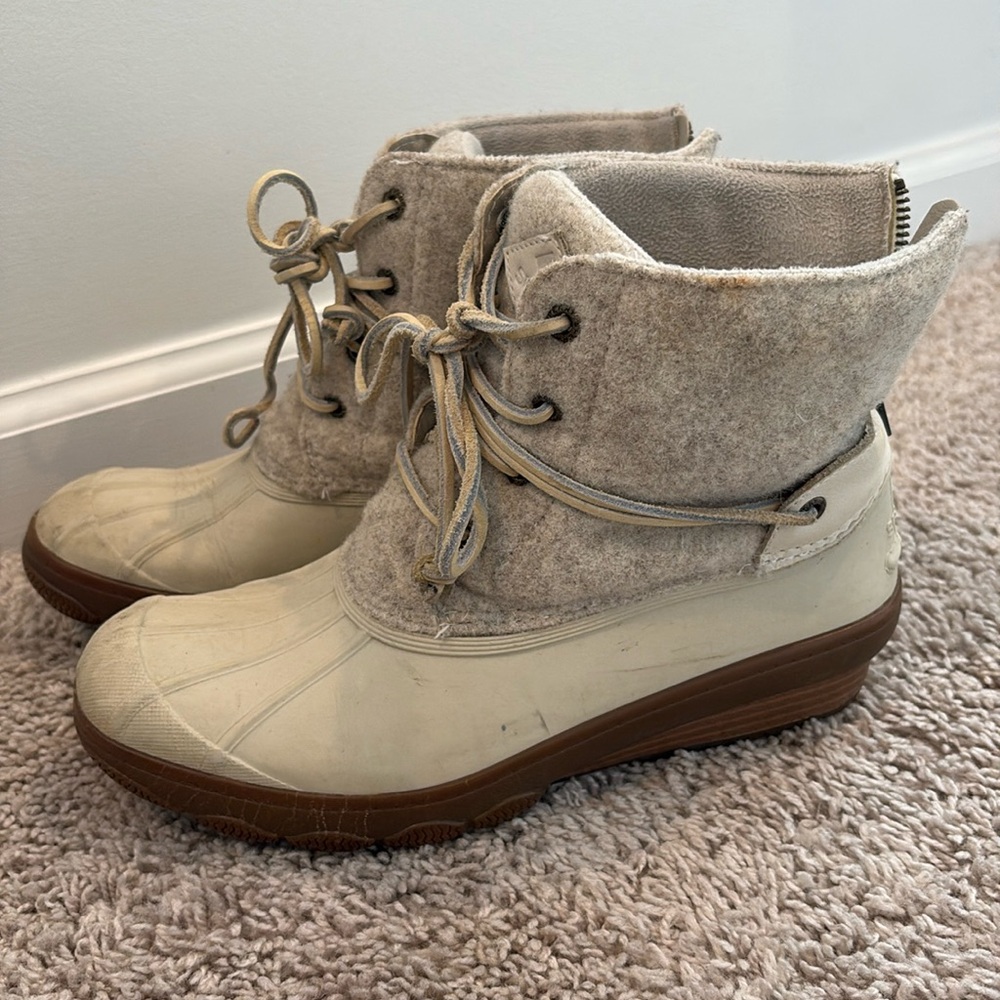 Sperry duck boots